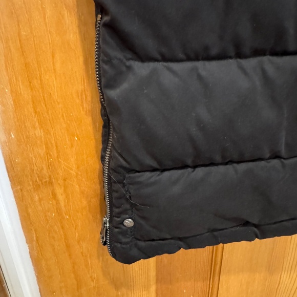 Nordstrom Zella Women’s Black Puffer Vest Hooded Sz XS - Picture 10 of 11
